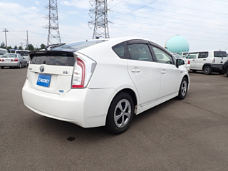 TOYOTA PRIUS 2012