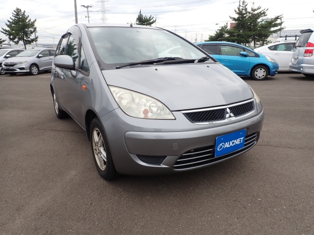 MITSUBISHI COLT PLUS 2011