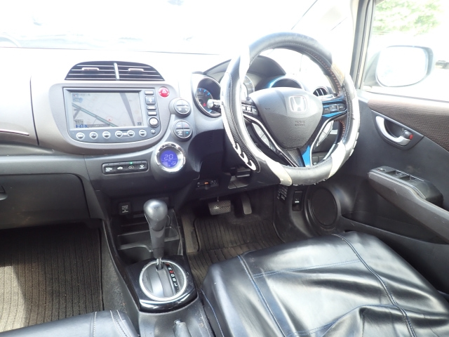 HONDA FIT SHUTTLE 2013