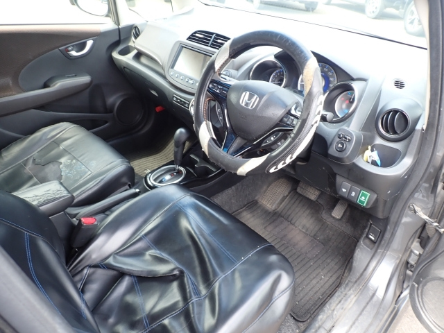 HONDA FIT SHUTTLE 2013