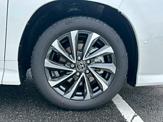 TOYOTA VOXY 2025