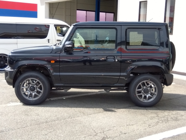 SUZUKI JIMNY 2025