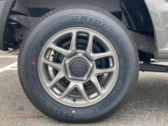 SUZUKI JIMNY 2025