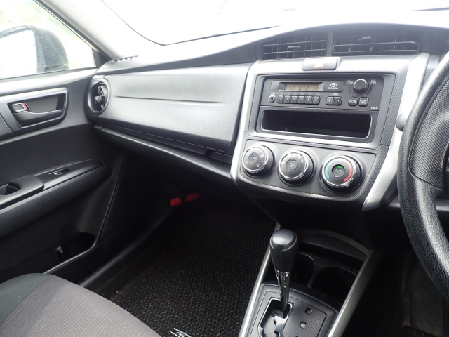 TOYOTA COROLLA FIELDER 2018
