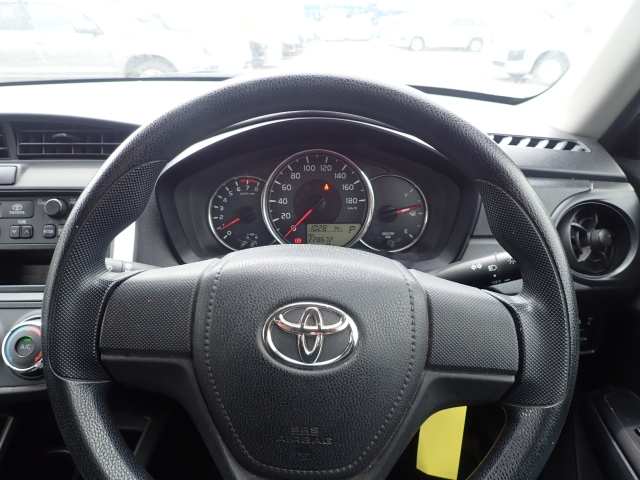 TOYOTA COROLLA FIELDER 2018