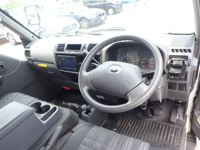 MAZDA BONGO VAN 2019
