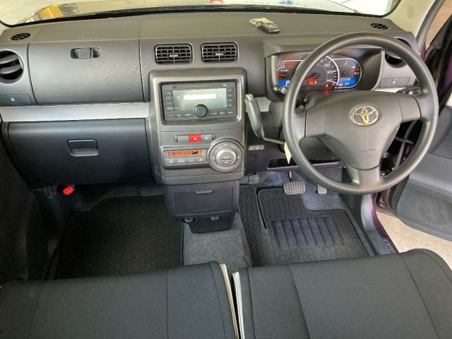 TOYOTA PIXIS SPACE 2013