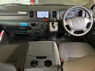 TOYOTA HIACE VAN 2020