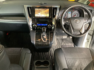 TOYOTA ALPHARD 2015