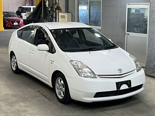 TOYOTA PRIUS 2011