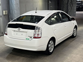 TOYOTA PRIUS 2011