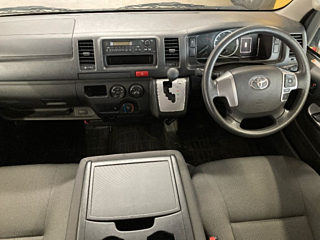 TOYOTA HIACE VAN 2020