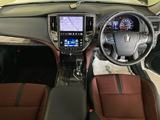 TOYOTA CROWN 2013