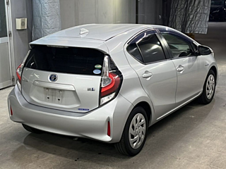 TOYOTA AQUA 2019