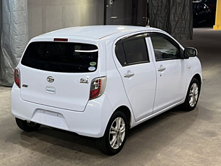 DAIHATSU MIRA E S 2012