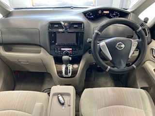NISSAN SERENA 2011