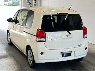 TOYOTA PORTE 2014