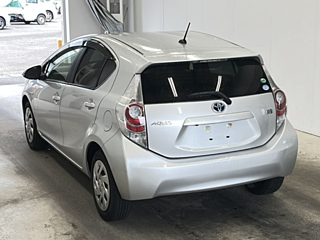 TOYOTA AQUA 2014