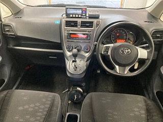 TOYOTA RACTIS 2013