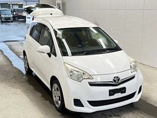 TOYOTA RACTIS 2013