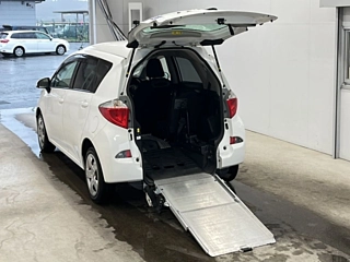TOYOTA RACTIS 2013