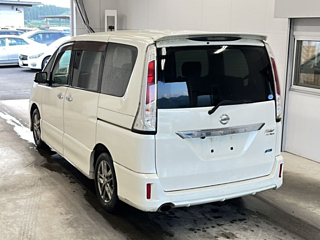 NISSAN SERENA 2011