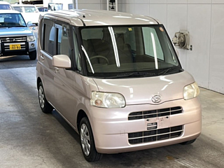 DAIHATSU TANTO 2010
