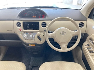TOYOTA SIENTA 2010