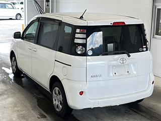 TOYOTA SIENTA 2010