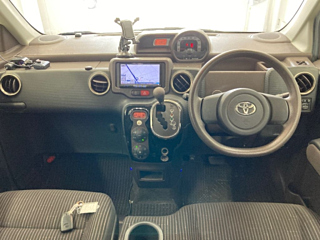 TOYOTA PORTE 2013