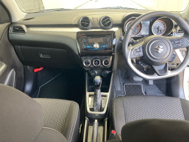 SUZUKI SWIFT 2023