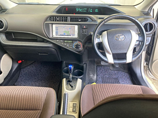 TOYOTA AQUA 2012
