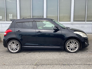 SUZUKI SWIFT 2012