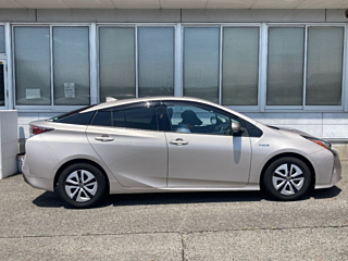 TOYOTA PRIUS 2016
