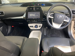 TOYOTA PRIUS 2016