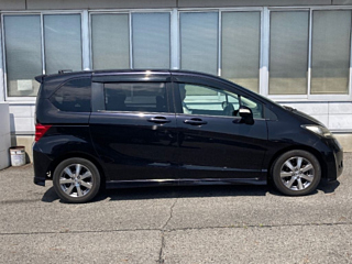HONDA FREED 2010