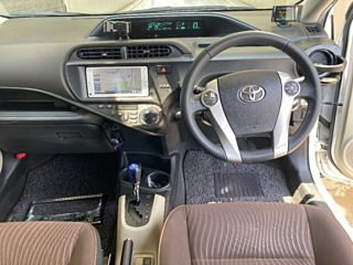 TOYOTA AQUA 2013