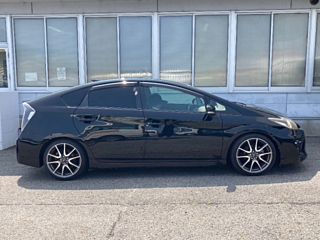 TOYOTA PRIUS 2013