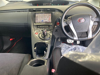 TOYOTA PRIUS 2013