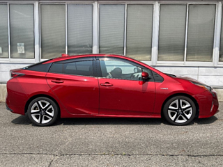 TOYOTA PRIUS 2016
