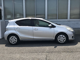 TOYOTA AQUA 2012