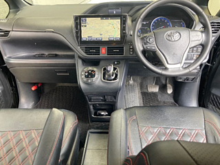TOYOTA VOXY 2016