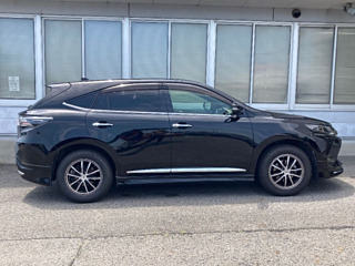 TOYOTA HARRIER 2017