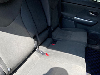TOYOTA PRIUS ALPHA 2012
