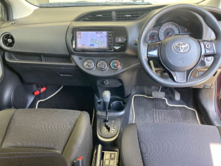TOYOTA VITZ 2016