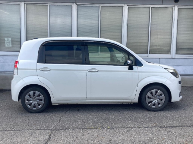 TOYOTA SPADE 2014
