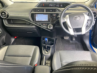 TOYOTA AQUA 2015