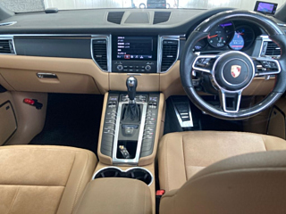 PORSCHE MACAN 2016