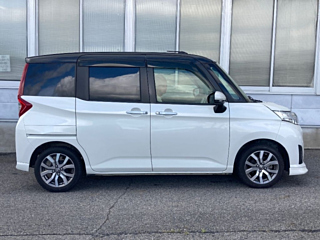 TOYOTA ROOMY 2020