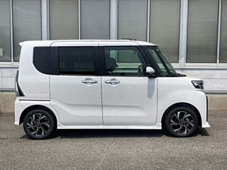 DAIHATSU TANTO 2024